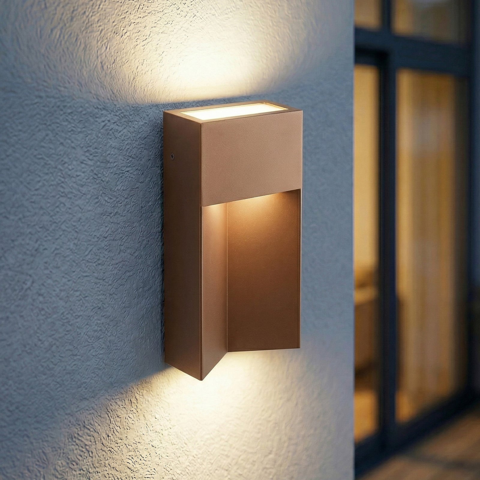 Aplique LED para exterior Kaholo, CCT, aluminio, IP44, marrón, angular - Lucande - Moderno