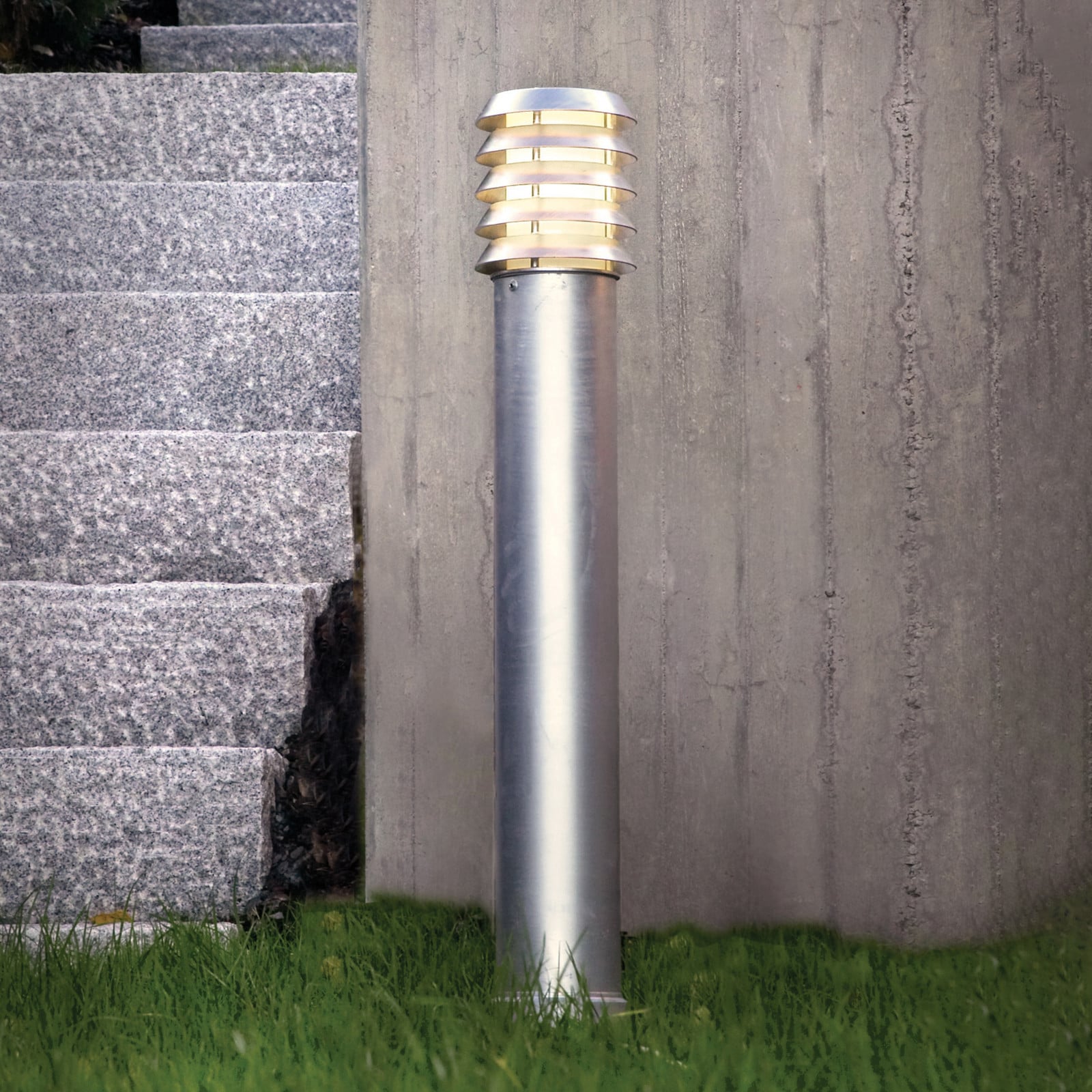 Bolardo luminoso LED Alta, 85 cm, acero, anclaje al suelo - Norlys - Metal