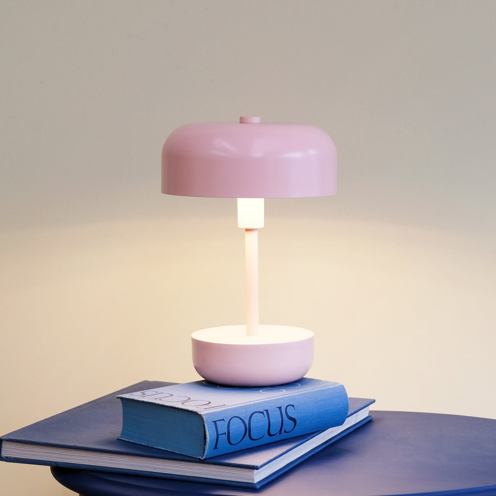Haipot LED Portable Lámpara de Sobremesa Rose - Dyberg Larsen - Sala de estar / salón - Moderno - Metal - Con pantalla