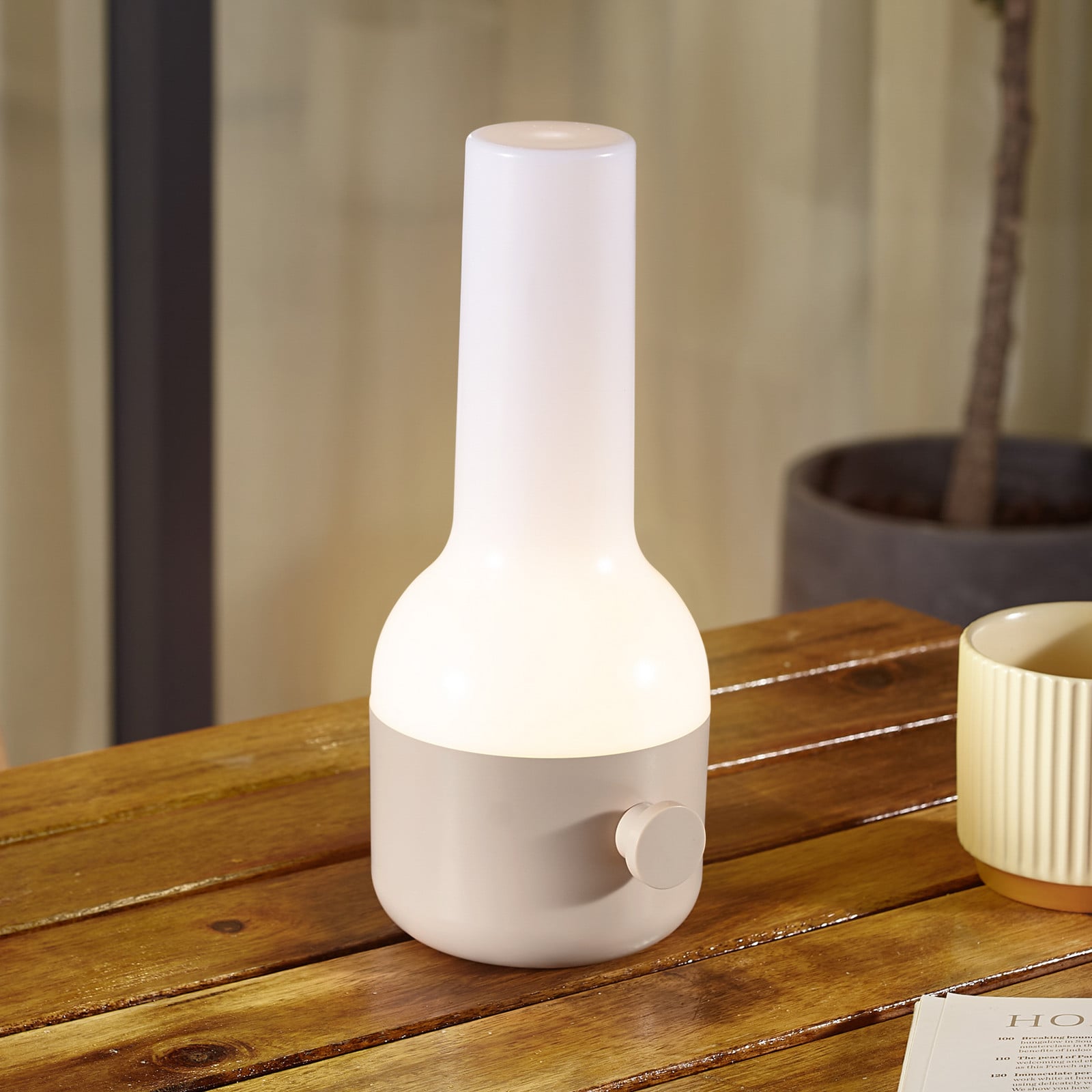 Isaline Portable Lámpara de Sobremesa Dim. IP44 Beige - Lindby - Terraza - Moderno - Plástico