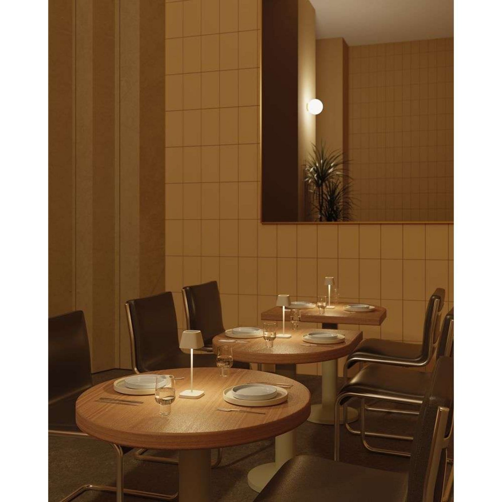 Kodu Mobile LED Lámpara de Sobremesa Silk Gray - Blomus - Sala de estar / salón - Aluminio