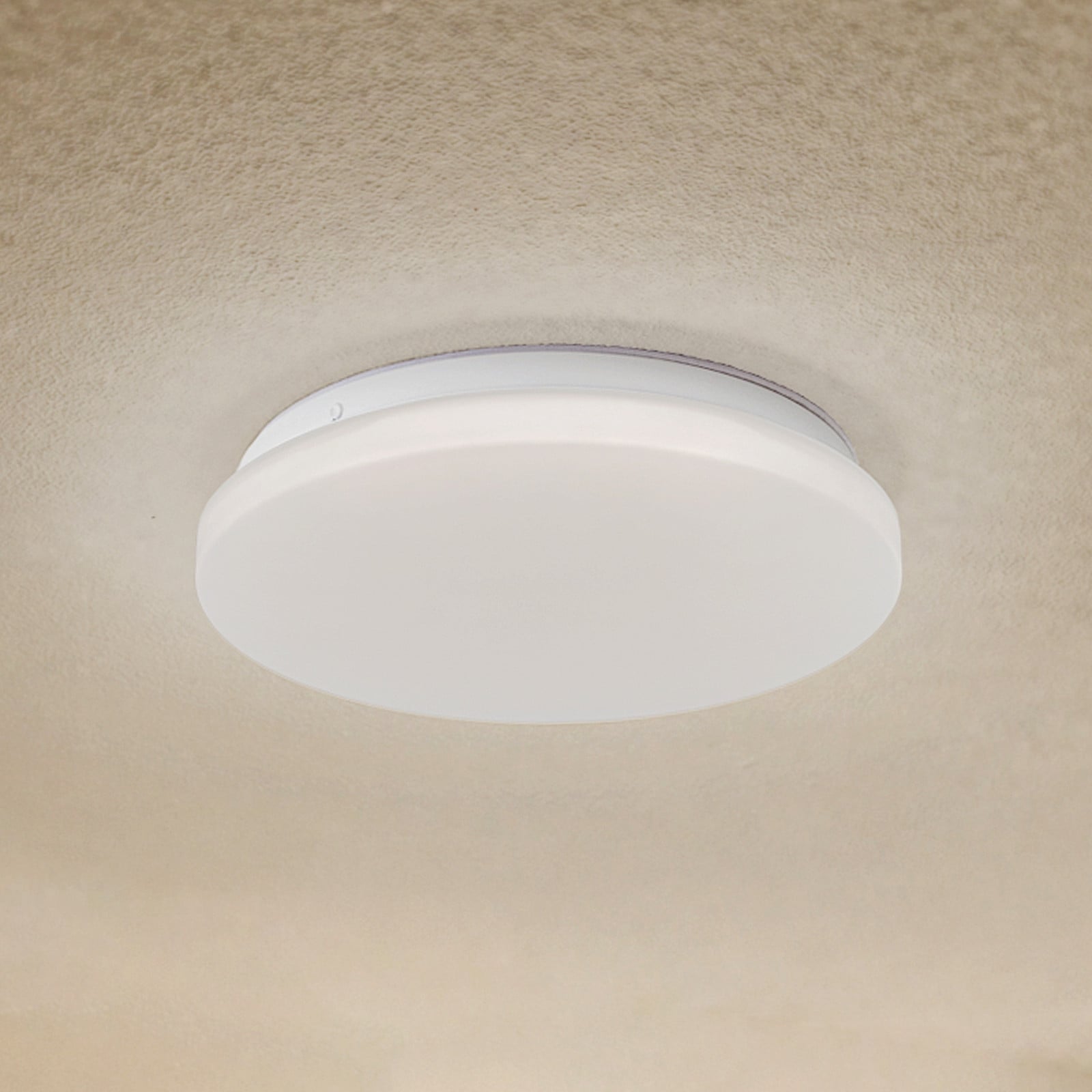Lámpara LED de techo para exterior Kirkola, 4000 K, Ø 26 cm, blanca - Lindby - Sótano - Plástico - Redonda