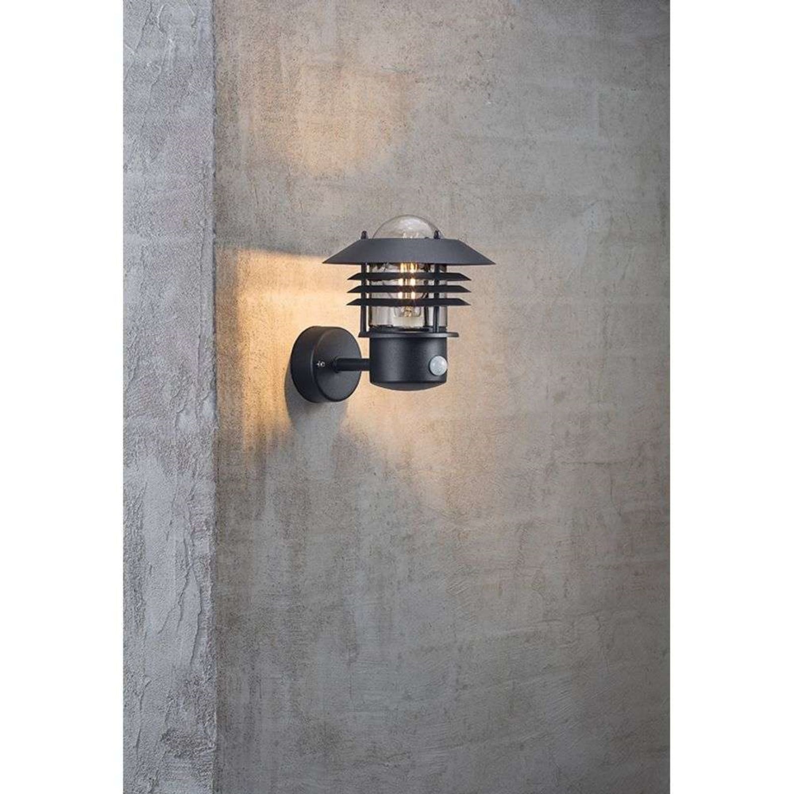 Vejers Aplique de Pared w/Sensor Black - Nordlux - Metal